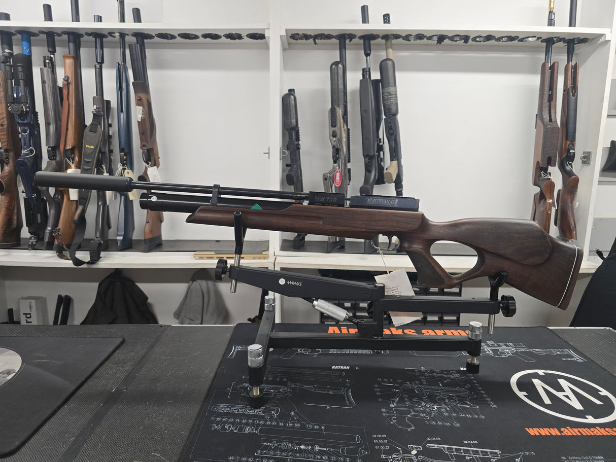 Second Hand Weihrauch HW100T .22 PACKAGE DEAL