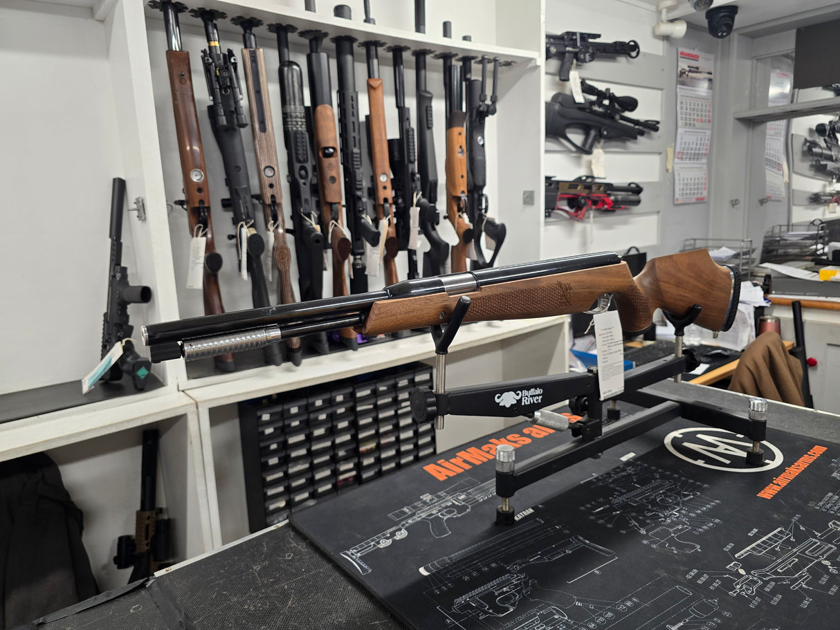 Second Hand Air Arms TX200HC Walnut Left Handed .177