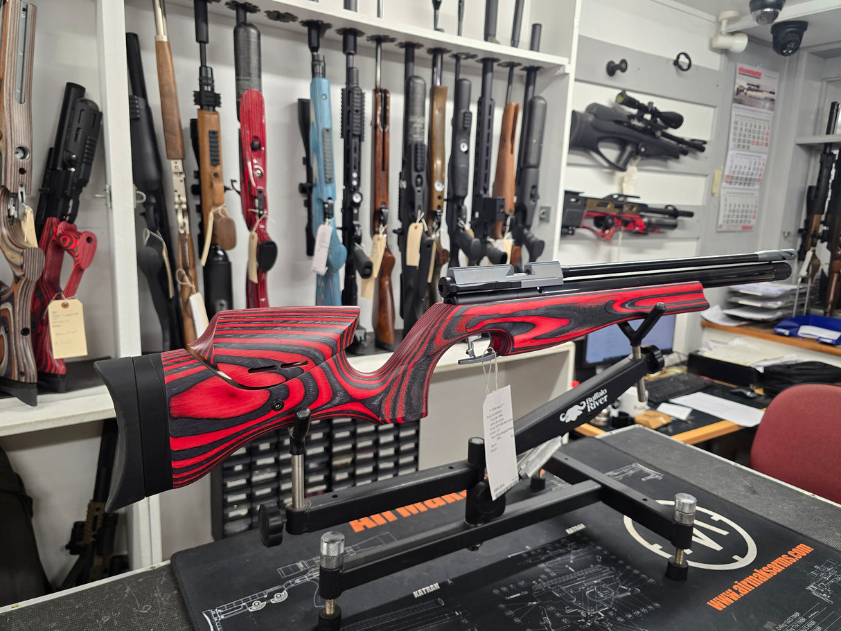 Second Hand Air Arms HFT 500 red laminate .177
