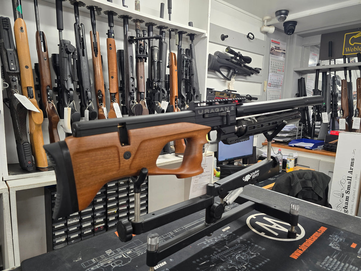 Second Hand AGT Uragan 2 Walnut .177