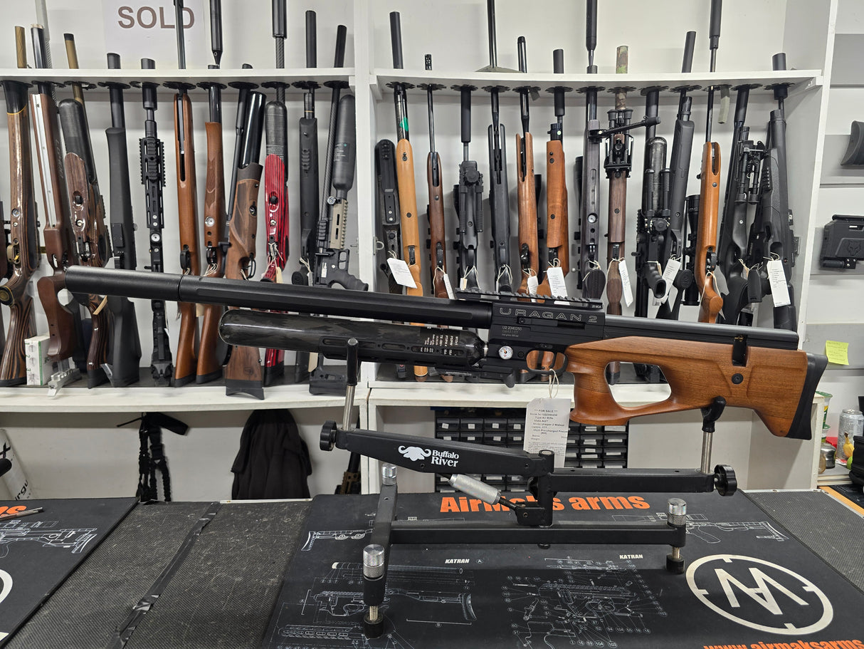 Second Hand AGT Uragan 2 Walnut .177