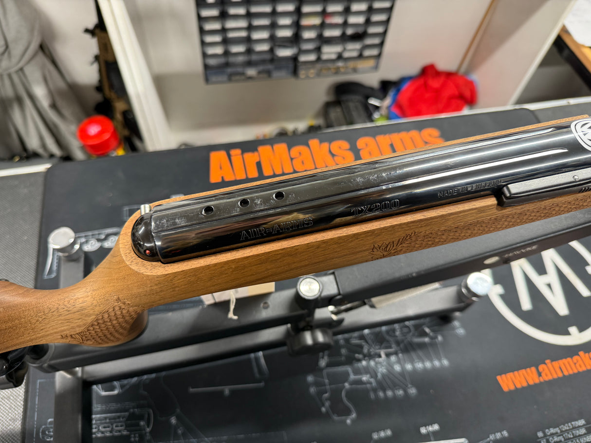 Second Hand Air Arms TX200HC Walnut Left Handed .177