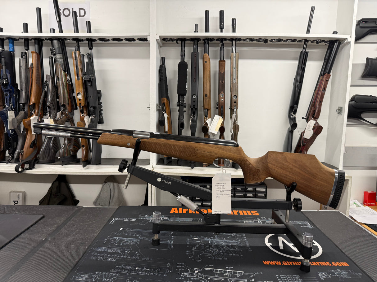 Second Hand Air Arms TX200HC Walnut Left Handed .177