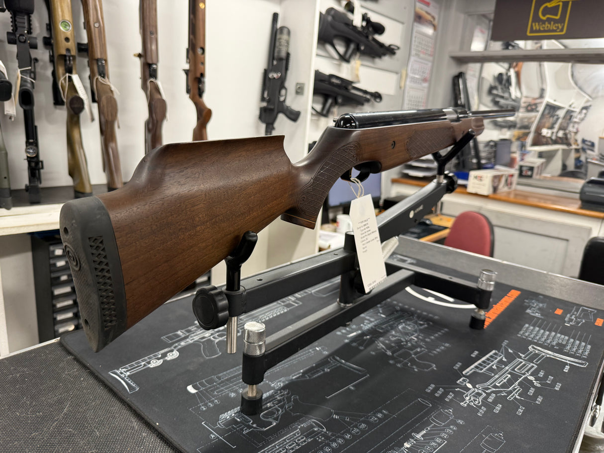 Second hand Air Arms Pro Sport Walnut .22