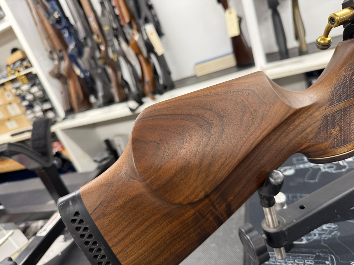 Second hand Air Arms S400 Walnut Left Handed .177
