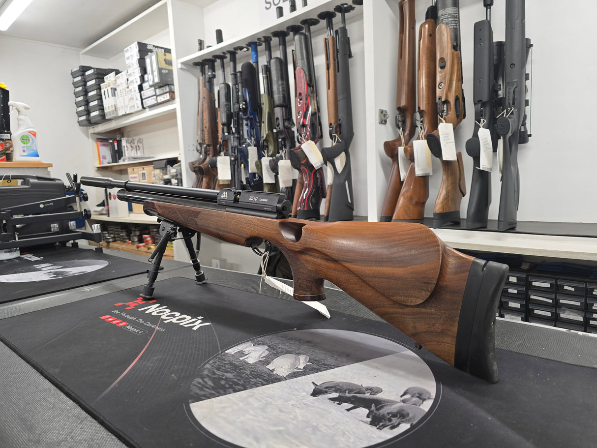 Second hand Air Arms S510 Walnut Thumbhole .22