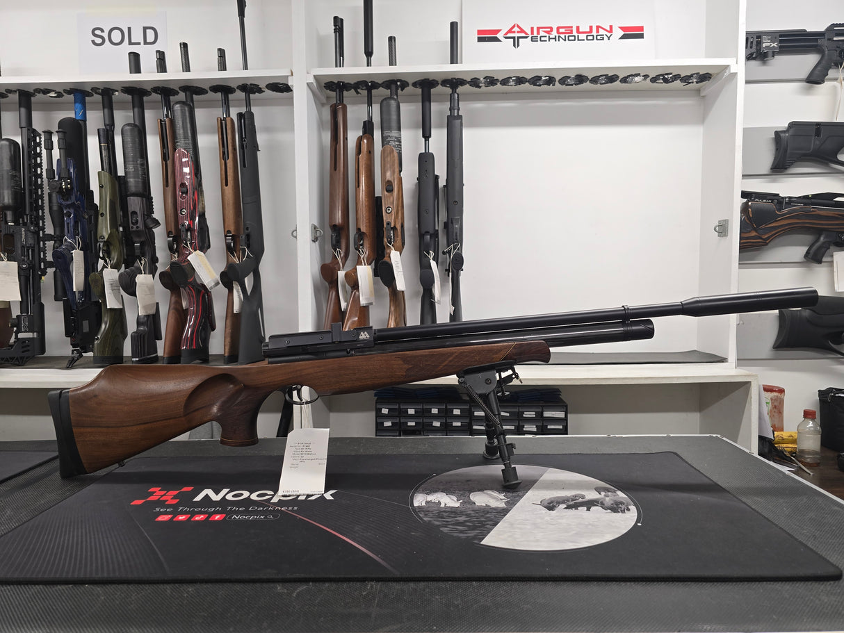 Second hand Air Arms S510 Walnut Thumbhole .22