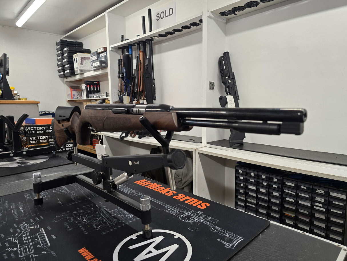 Second Hand Air Arms TX200 Ultimate Springer Walnut .177