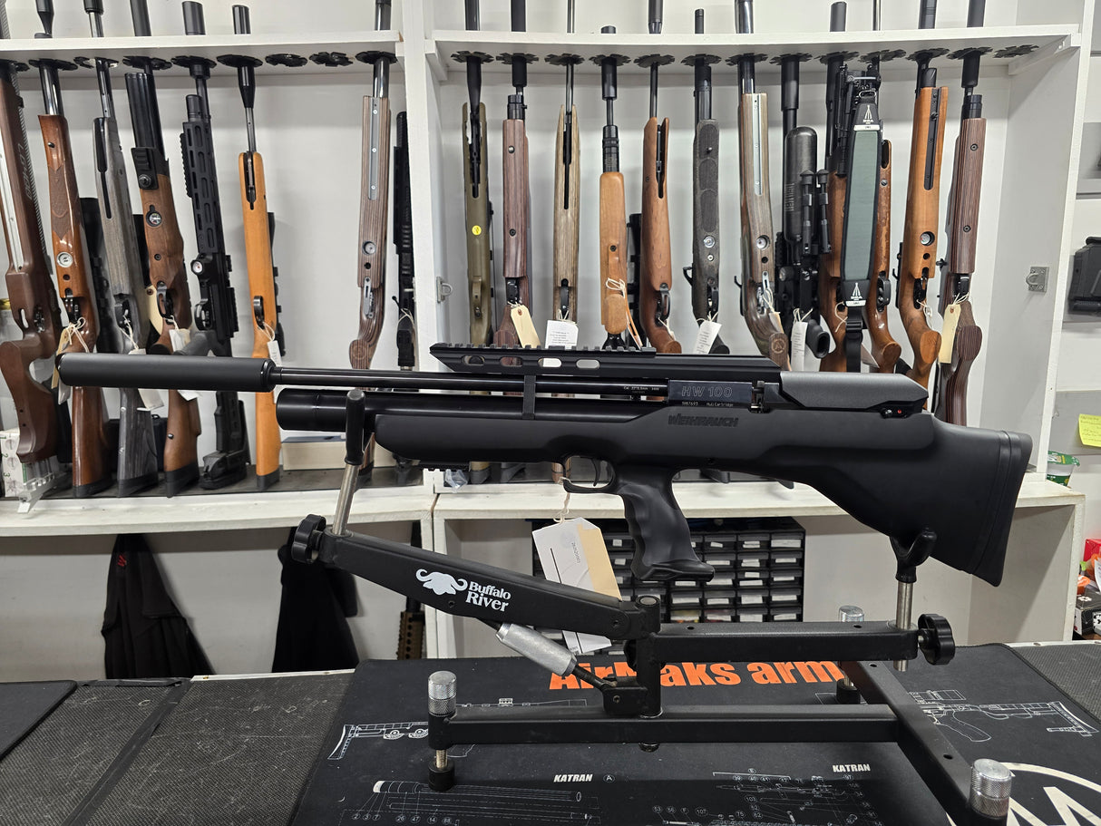 Second Hand Weihrauch HW100 BP .22