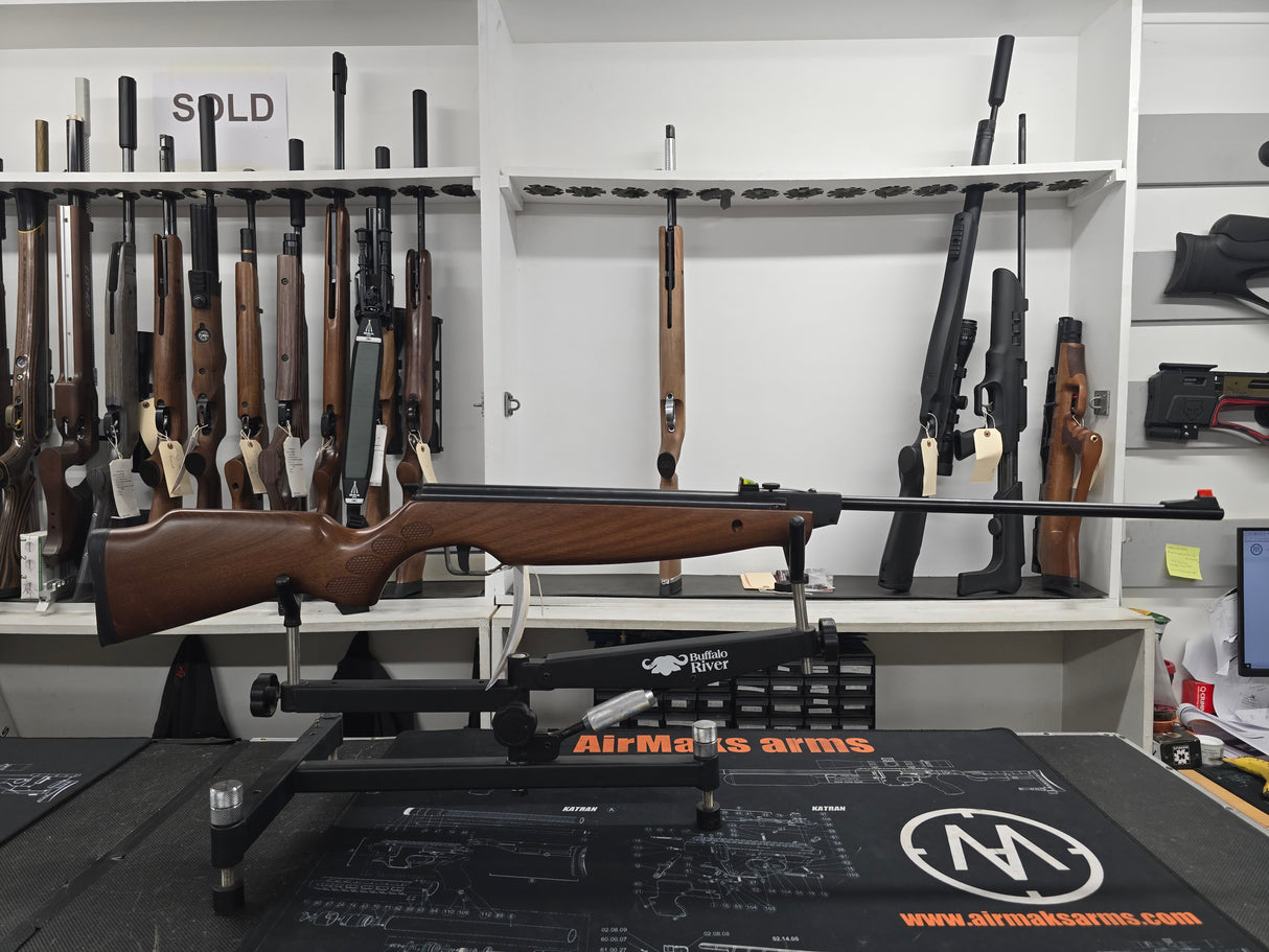 Second Hand Cometa model 300 .22