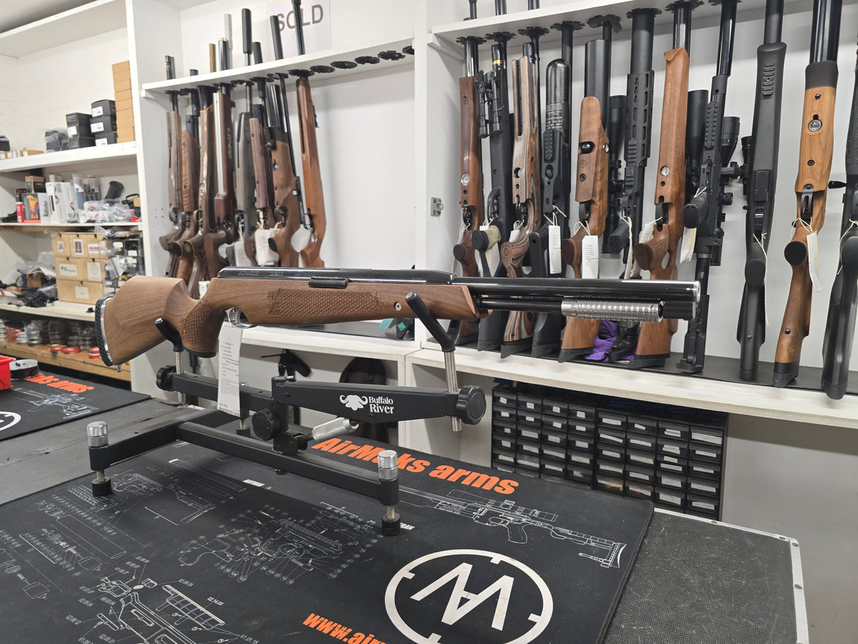 Second Hand Air Arms TX200HC Walnut Left Handed .177