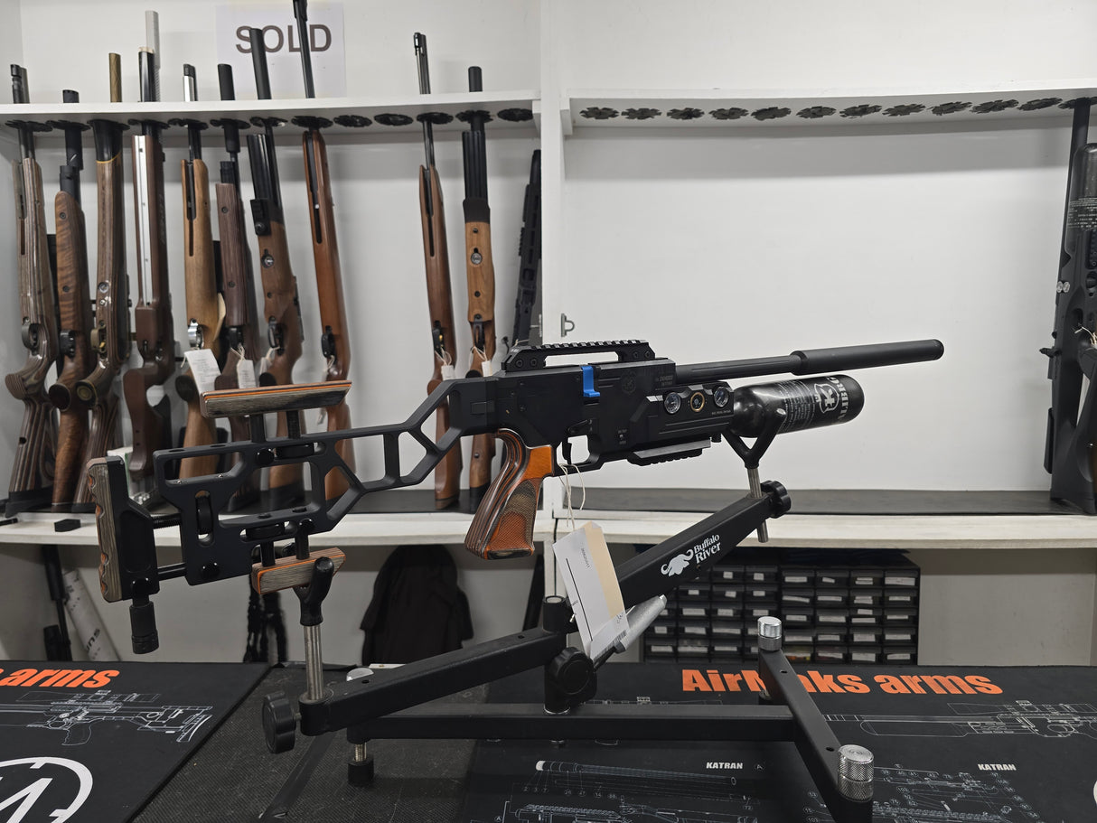 Second Hand KalibrGun Snipe II Orange laminate .177