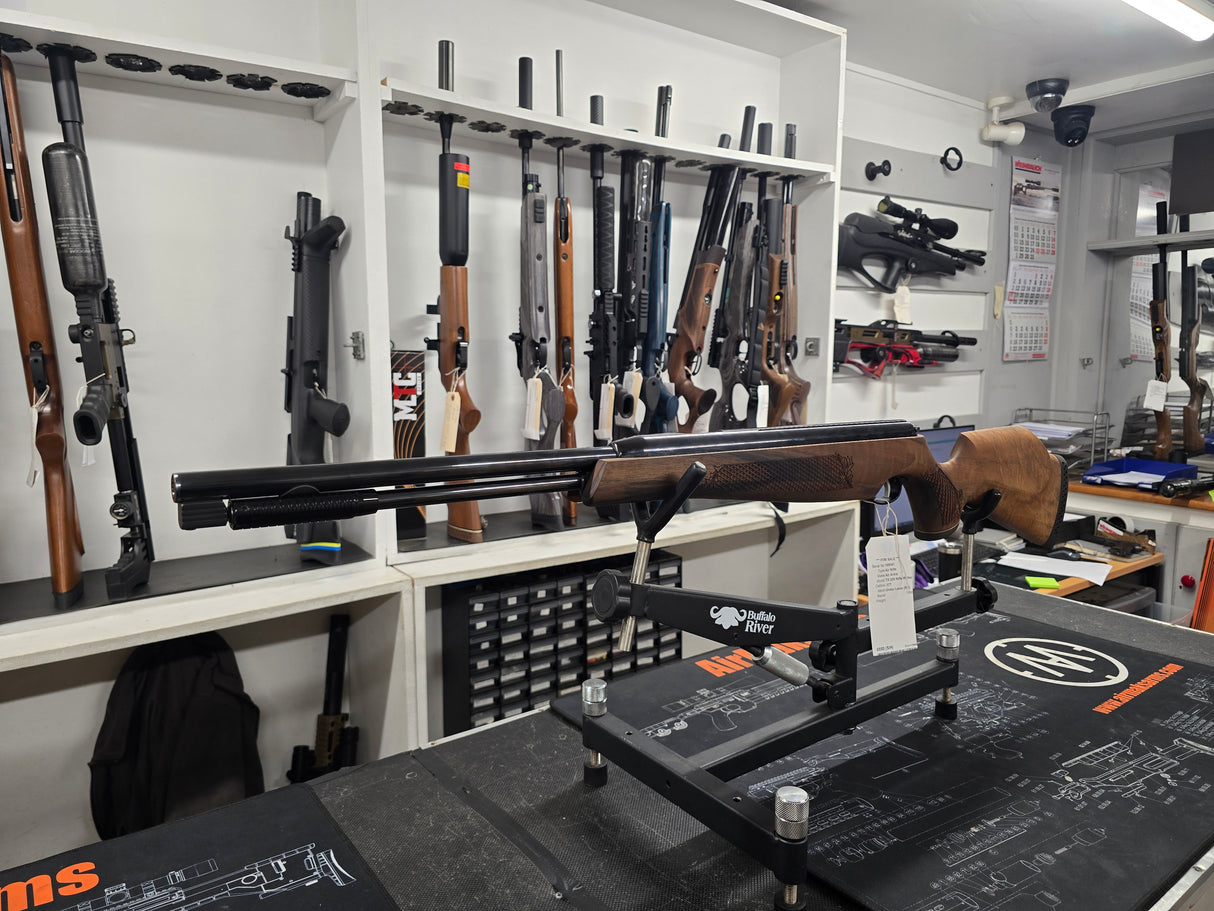 Second Hand Air Arms TX200 Walnut .177