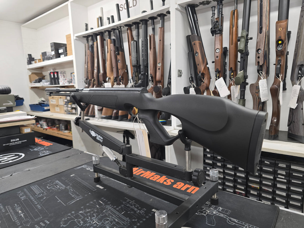Second Hand Weihrauch HW97KT Blackline .22
