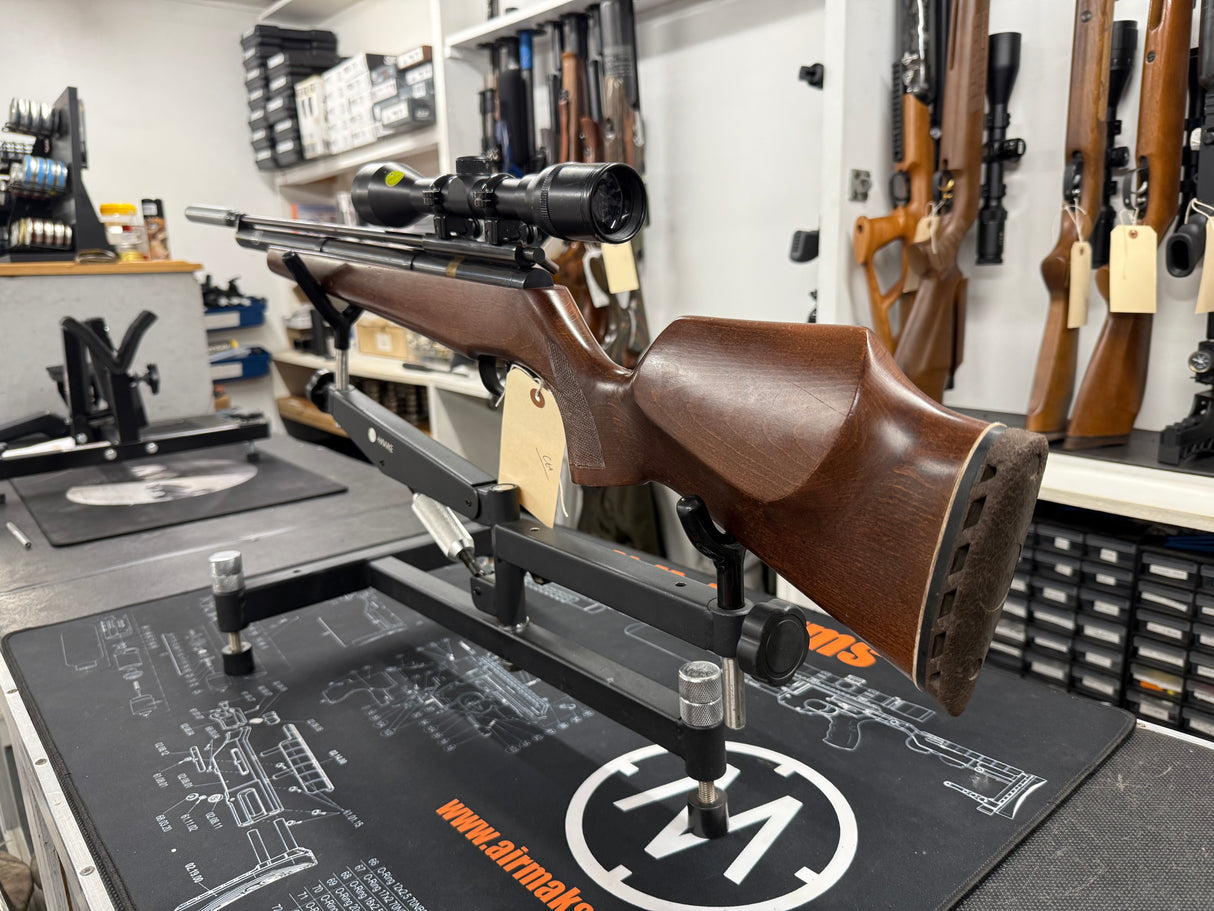 Second Hand Titan Manitee .22