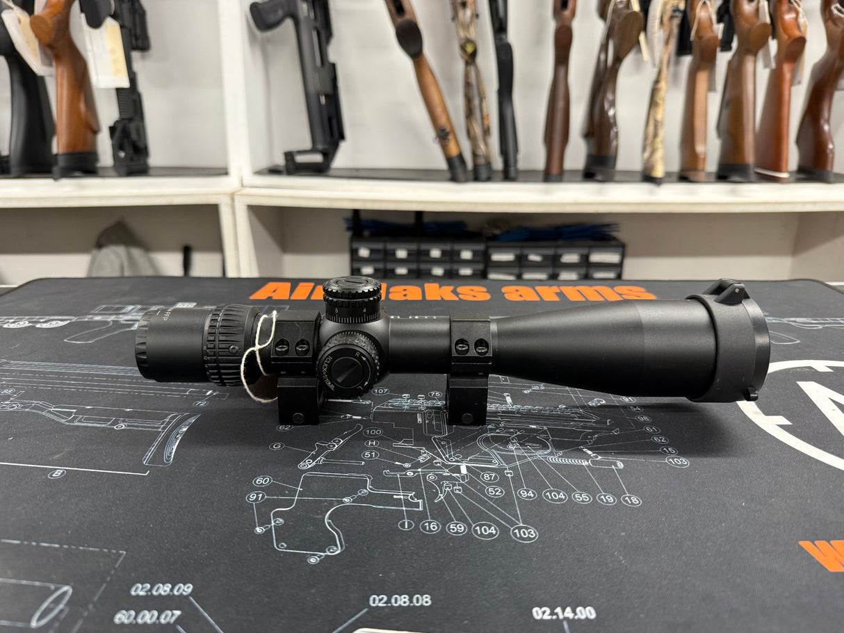 Second Hand Vector Optics 6-24x44 FFP