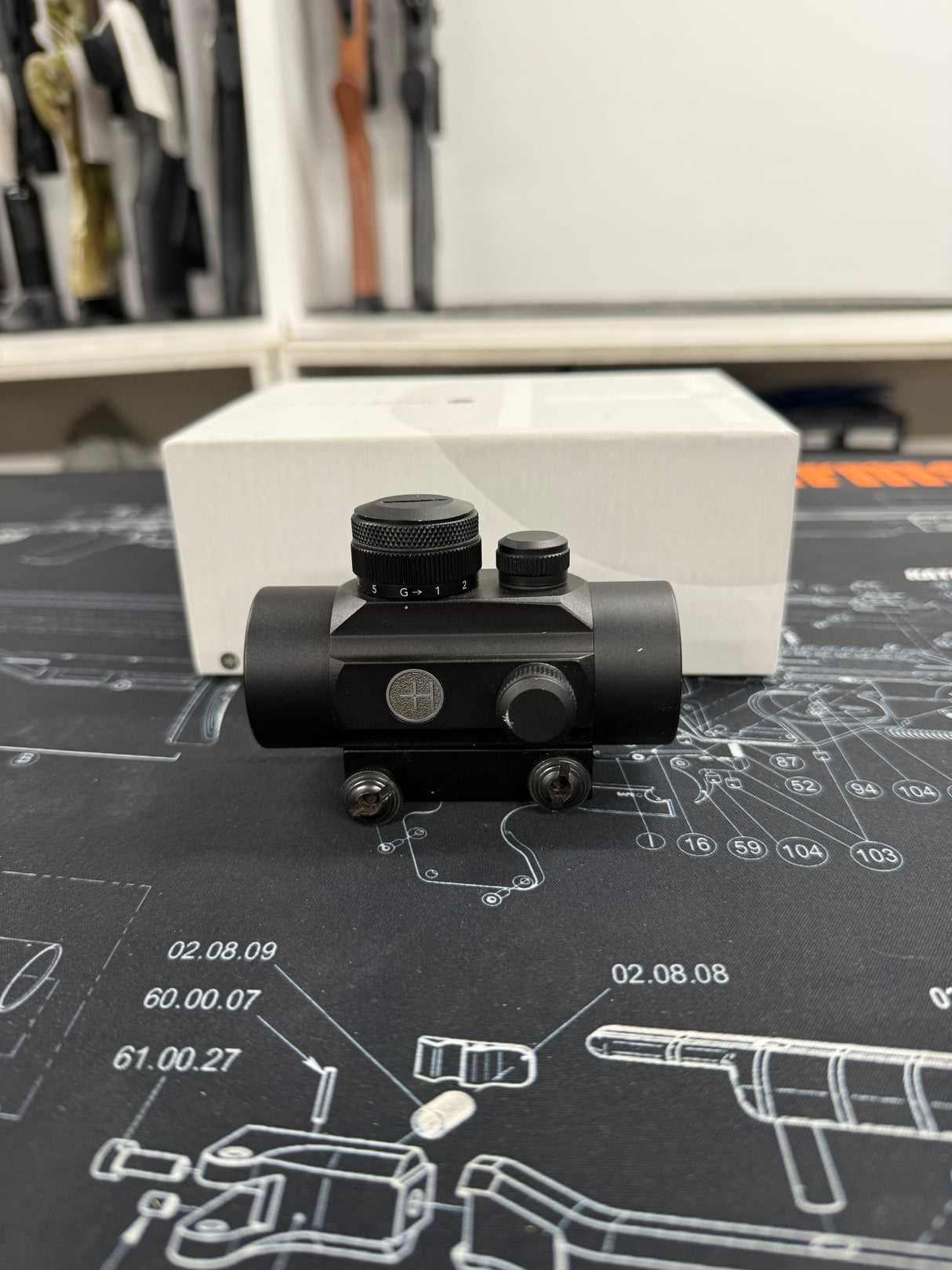 Second Hand Hawke Red Dot 1x30 Weaver