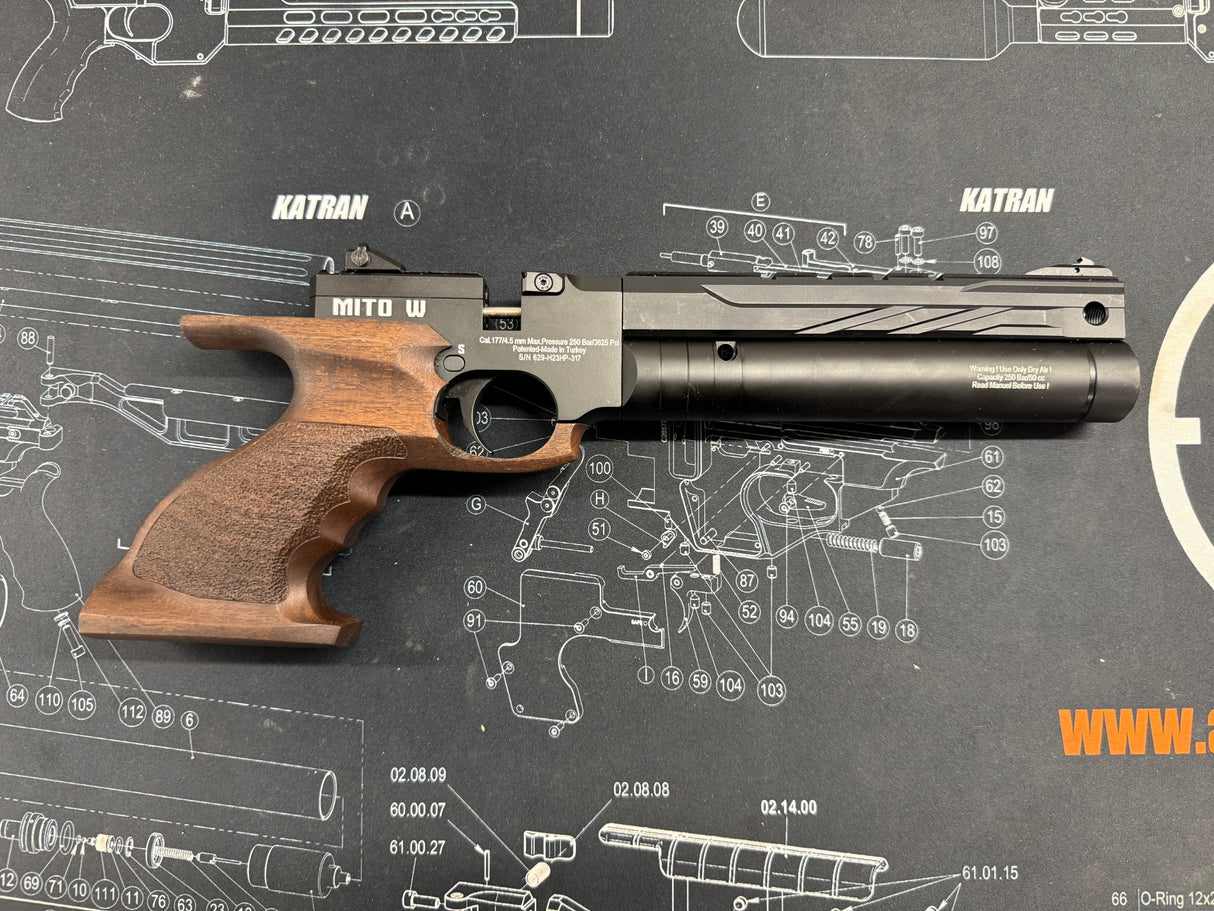 Second Hand Reximex Mito Walnut .177