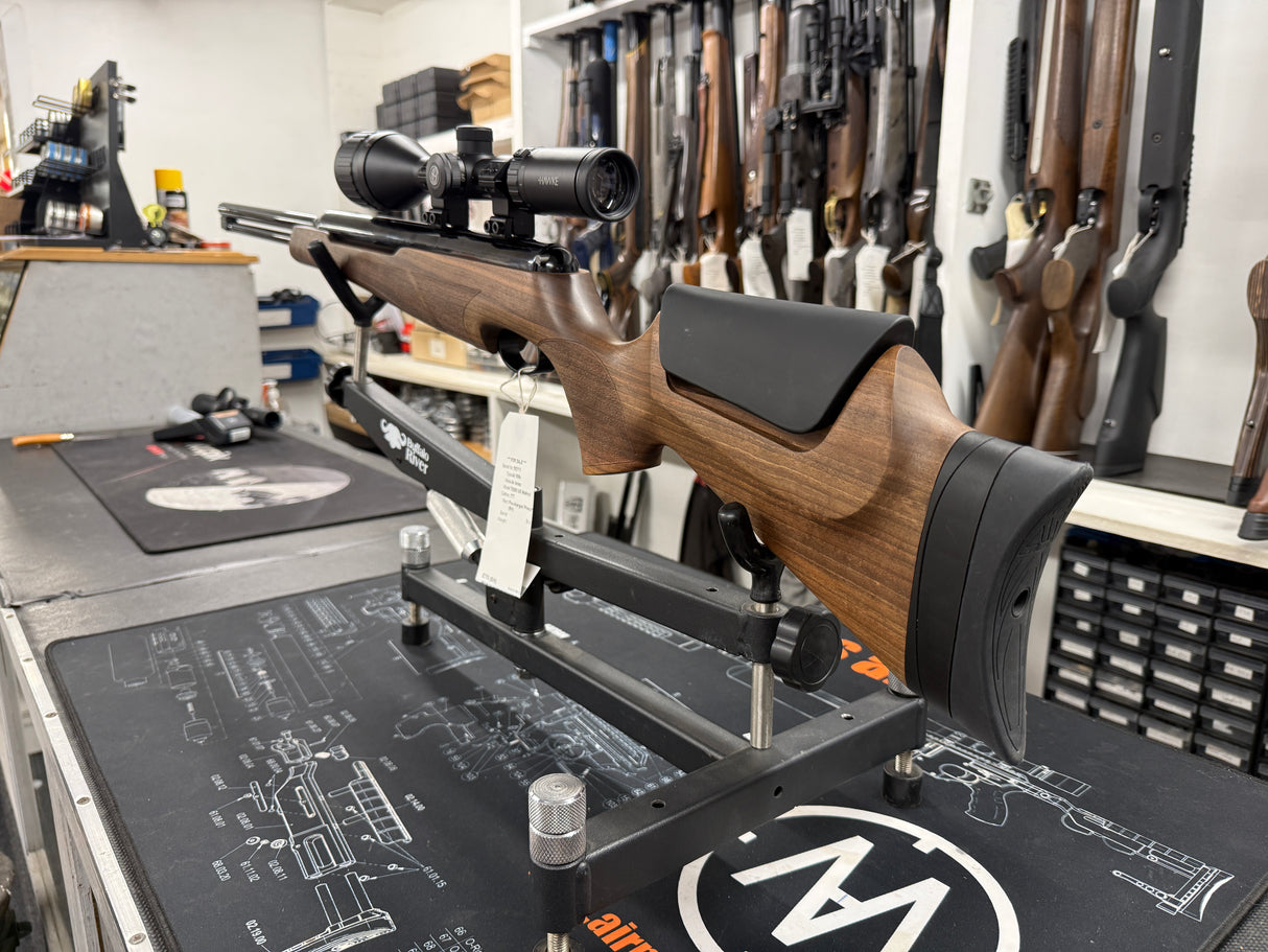 Second Hand Air Arms TX200 Ultimate Springer Walnut .177