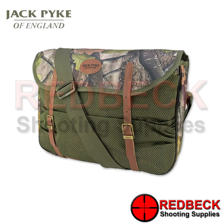 The Jack Pyke Game Bag is a durable and stylish solution for carrying game during a full day in the field. Made from 100% Cordura fabric, this rugged bag is built to handle rough terrain and long shoots.